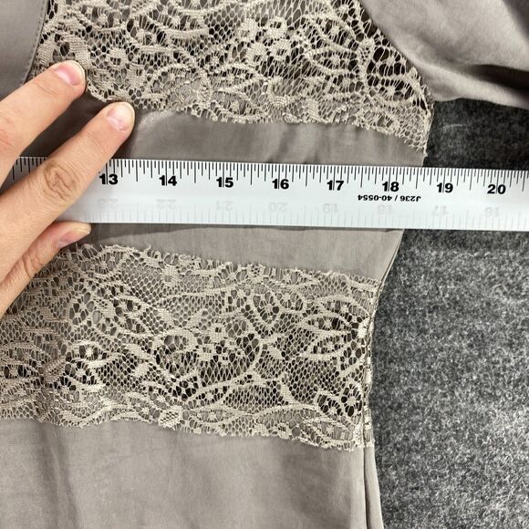 BCBGMAXAZRIA Blouse Women M Medium Gray Striped V-Neck Short Sleeve Casual - Picture 3 of 7